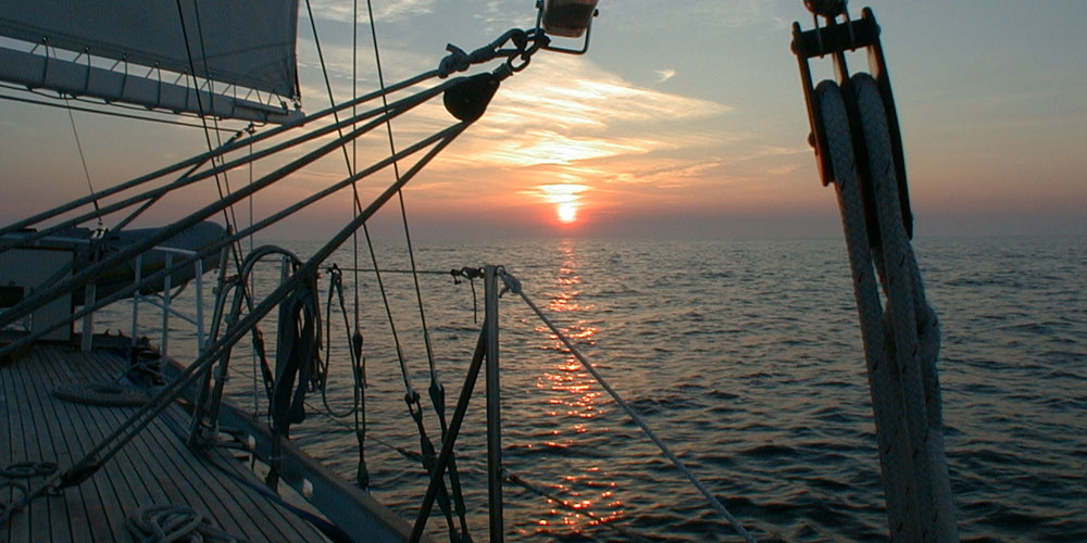 Liveaboard sail training aboard SAMANA, photo 4 of 7
